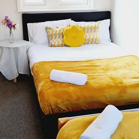 Browning House 3 Bedroom 6 Beds Long Or Short Stay Derby Exteriör bild