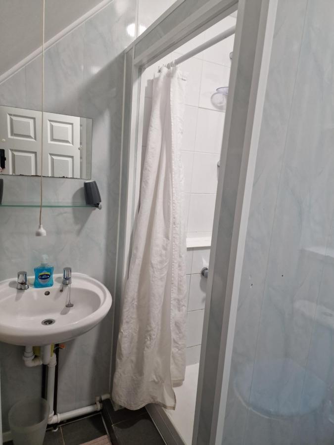 Browning House 3 Bedroom 6 Beds Long Or Short Stay Derby Exteriör bild