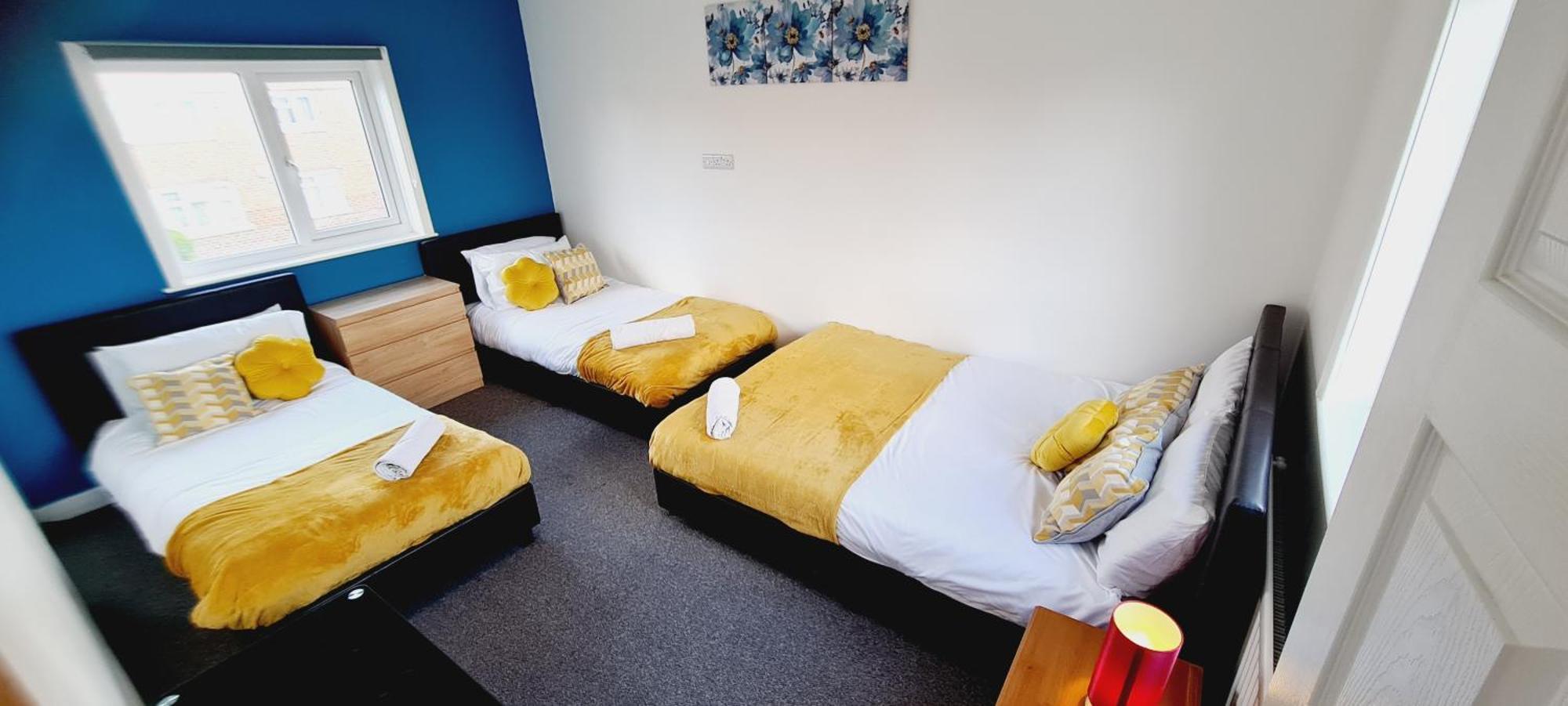 Browning House 3 Bedroom 6 Beds Long Or Short Stay Derby Exteriör bild